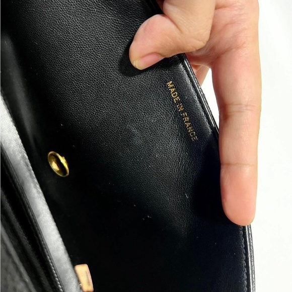 Gorgous VINTAGE Super RARE Chanel envelope flap 24k ghw BLACK CAVIAR - Picture 3 of 16